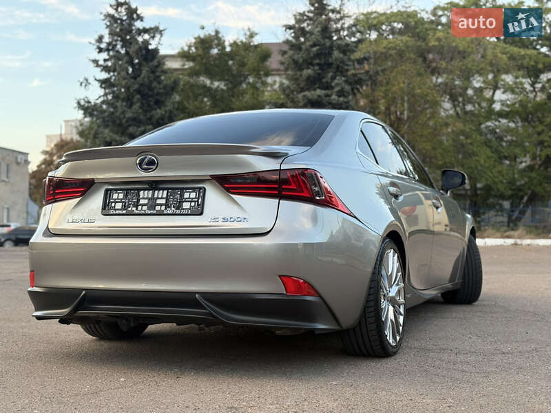 Седан Lexus IS 2013 в Одессе
