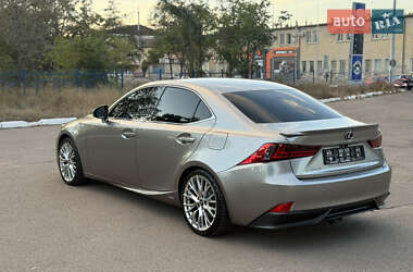 Седан Lexus IS 2013 в 