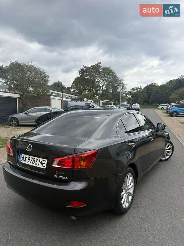 Седан Lexus IS 2009 в Краснограде