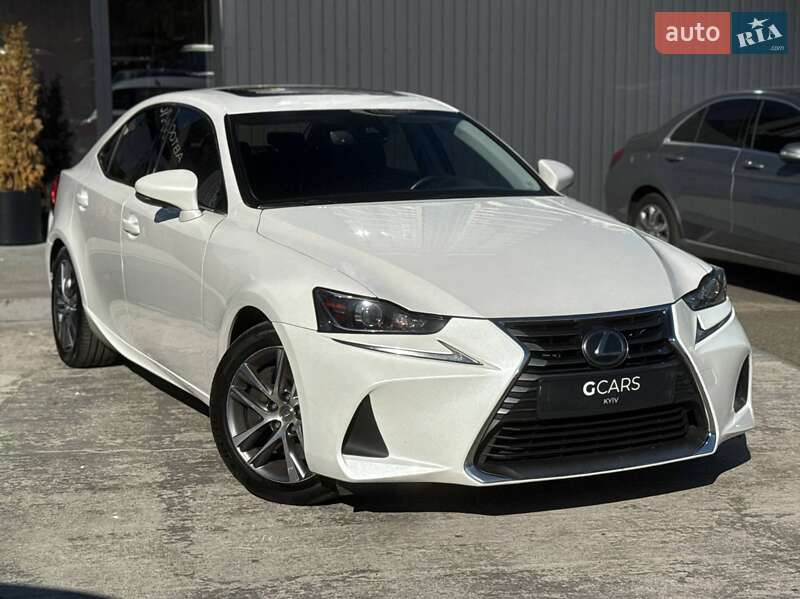 Седан Lexus IS 2017 в Киеве