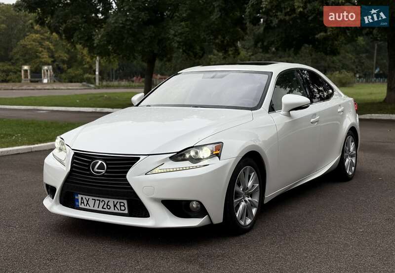 Lexus IS 2014