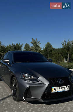 Седан Lexus IS 2018 в Ирпене