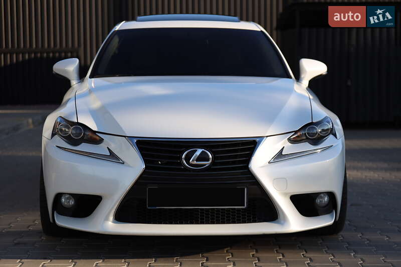 Седан Lexus IS 2013 в Киеве