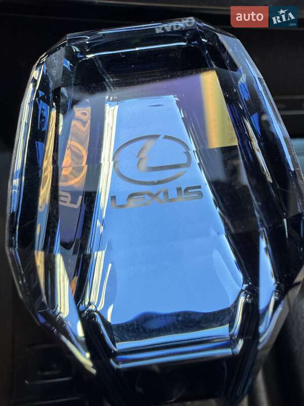Седан Lexus IS 2013 в Киеве