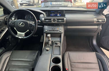 Седан Lexus IS 2016 в Киеве