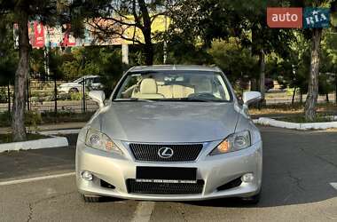 Кабриолет Lexus IS 2010 в 