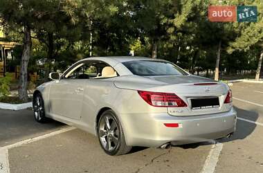 Кабриолет Lexus IS 2010 в 