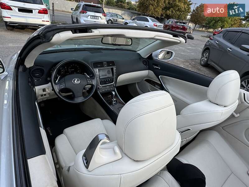 Кабриолет Lexus IS 2010 в Одессе