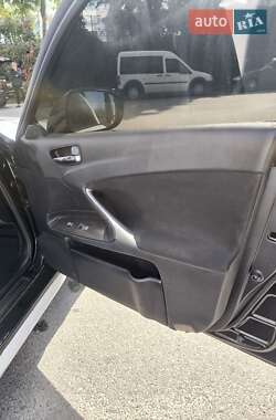 Седан Lexus IS 2006 в 