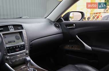 Седан Lexus IS 2010 в 