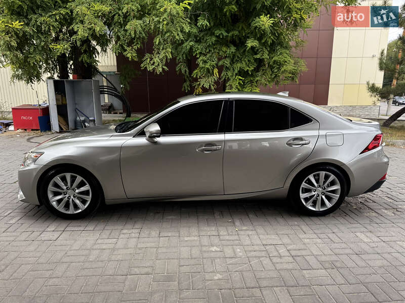 Седан Lexus IS 2013 в Днепре