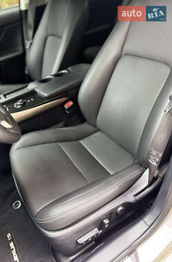 Седан Lexus IS 2013 в 