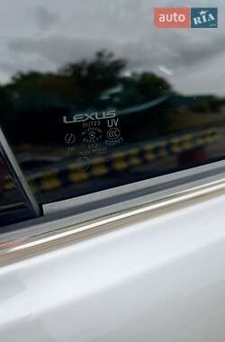 Седан Lexus IS 2010 в 