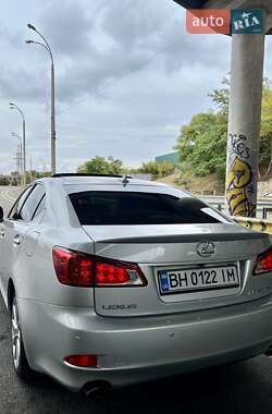 Седан Lexus IS 2010 в 