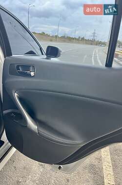 Седан Lexus IS 2010 в 