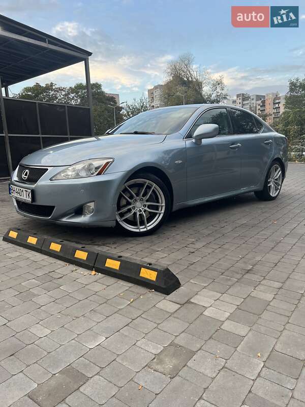 Седан Lexus IS 2007 в 