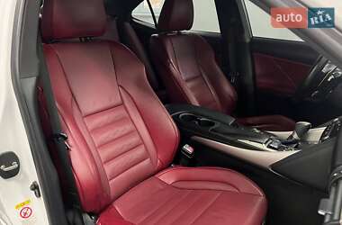 Седан Lexus IS 2016 в 
