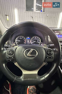 Седан Lexus IS 2014 в 