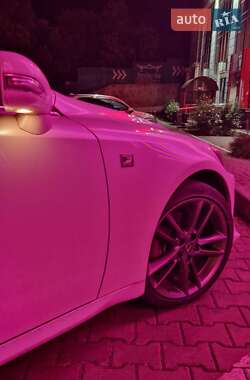 Седан Lexus IS 2011 в Києві