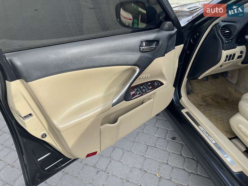 Седан Lexus IS 2006 в Тернополе
