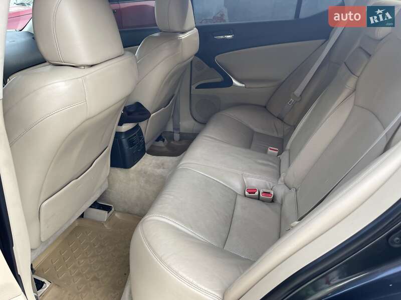 Седан Lexus IS 2006 в Тернополе