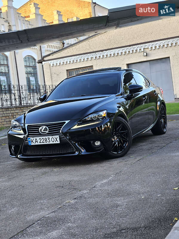 Lexus IS 2014