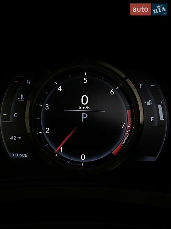 Седан Lexus IS 2015 в Богодухіву фото 35 Седан Lexus IS 2015 в Богодухіву