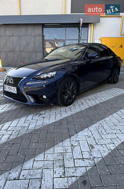 Седан Lexus IS 2015 в Львове