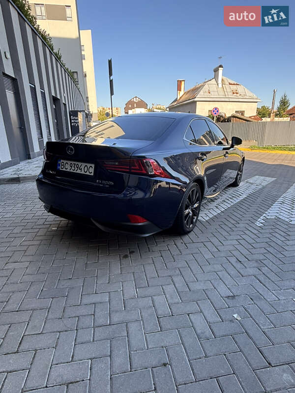 Седан Lexus IS 2015 в Львові фото 7 Седан Lexus IS 2015 в Львові