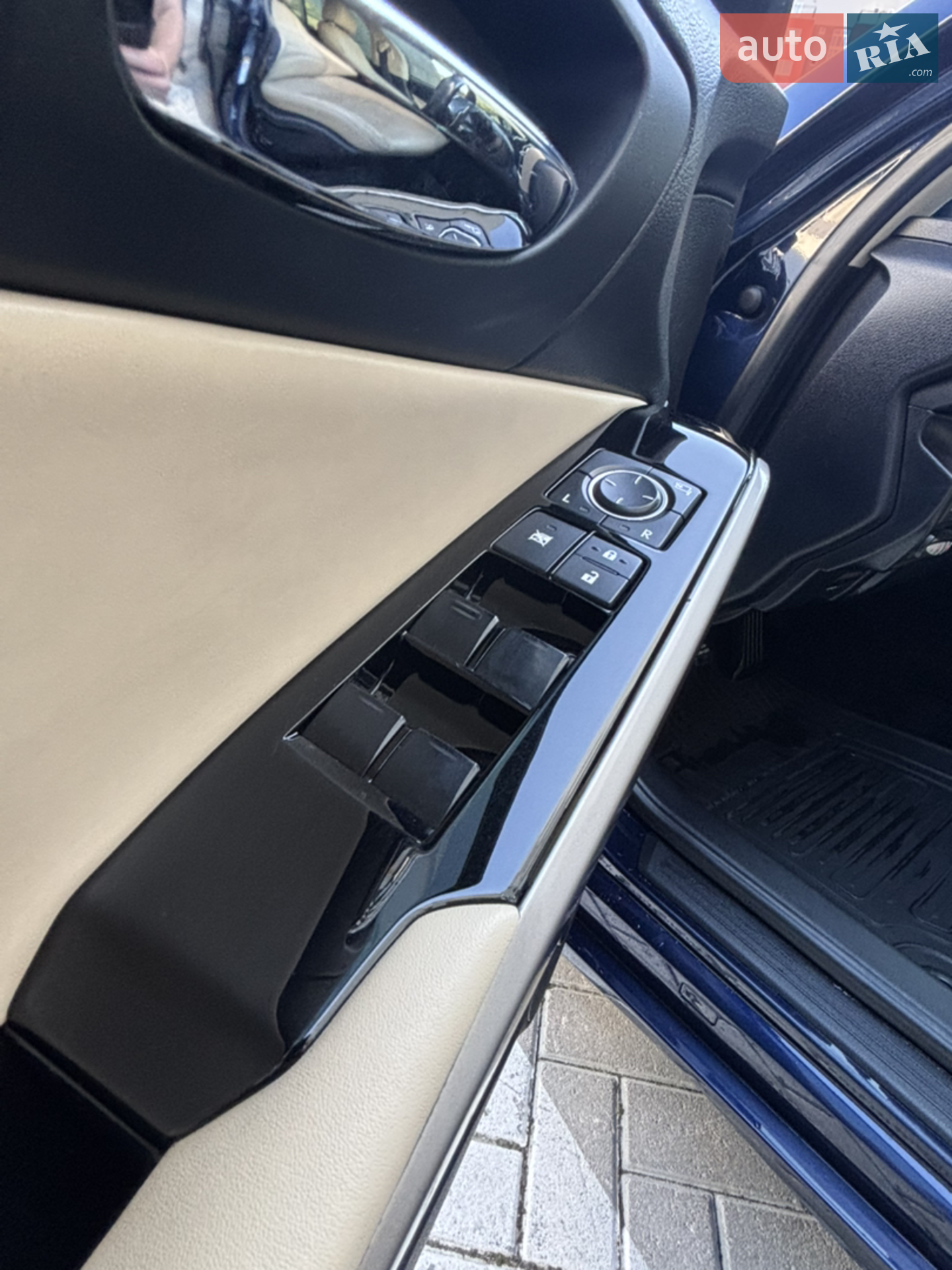 2015 Lexus IS - мініатюра 12