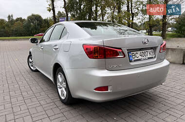 Седан Lexus IS 2009 в 