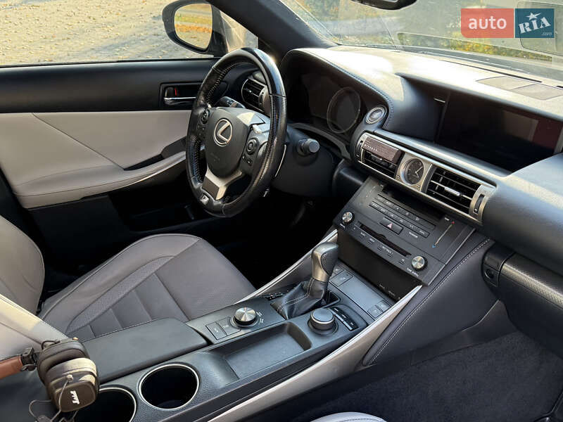 Седан Lexus IS 2015 в Коломые фото 38 Седан Lexus IS 2015 в Коломые