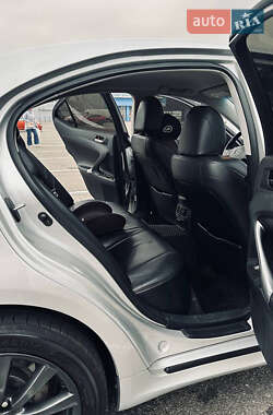 Седан Lexus IS 2006 в  фото 23 Седан Lexus IS 2006 в