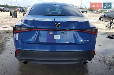 Седан Lexus IS 2023 в  фото 6 Седан Lexus IS 2023 в