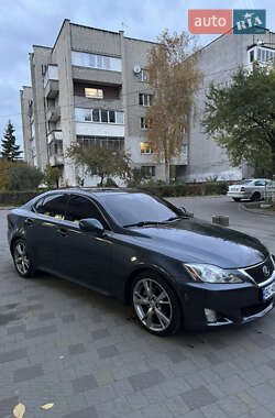 Седан Lexus IS 2010 в Львове Седан Lexus IS 2010 в Львове