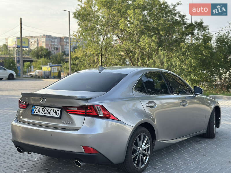Седан Lexus IS 2014 в Кропивницком фото 14 Седан Lexus IS 2014 в Кропивницком