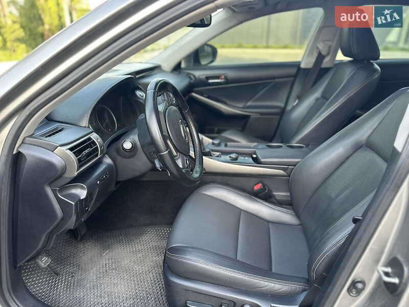 Седан Lexus IS 2014 в Кропивницком фото 24 Седан Lexus IS 2014 в Кропивницком