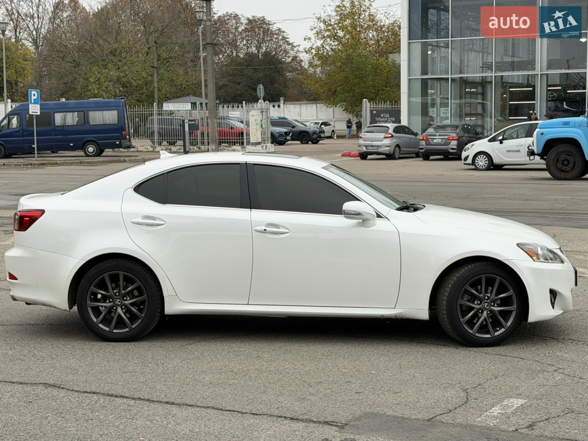 2012 Lexus IS - мініатюра 10
