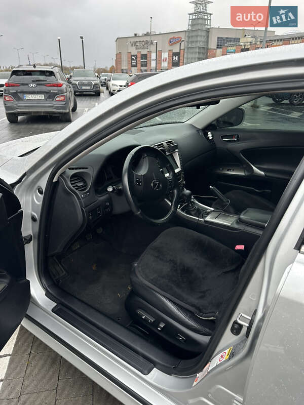 Седан Lexus IS 2007 в Львові