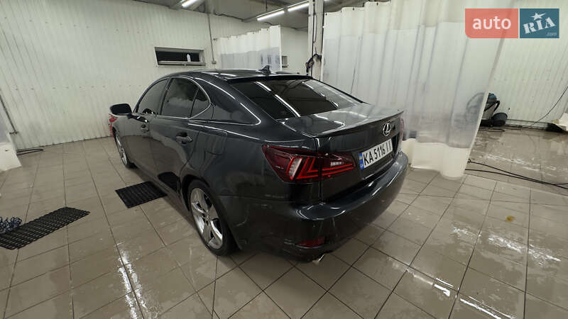 Седан Lexus IS 2011 в Киеве фото 7 Седан Lexus IS 2011 в Киеве