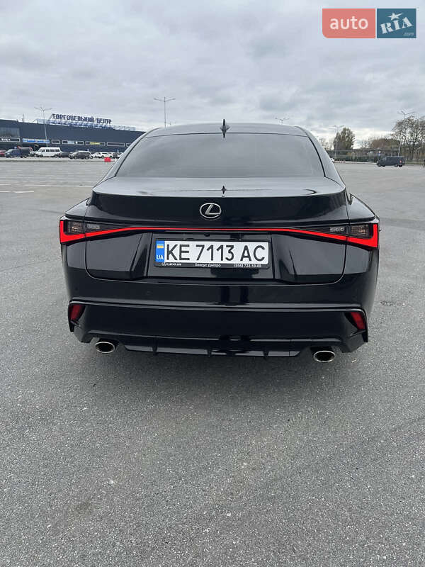 Седан Lexus IS 2022 в Днепре