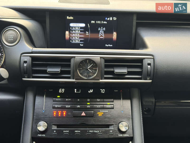 Седан Lexus IS 2017 в Києві фото 24 Седан Lexus IS 2017 в Києві