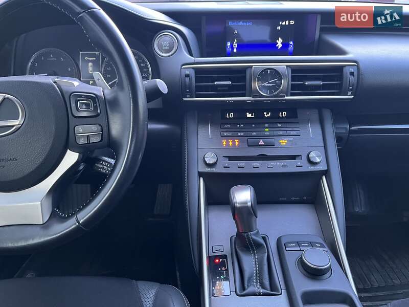 Седан Lexus IS 2020 в Львові фото 7 Седан Lexus IS 2020 в Львові