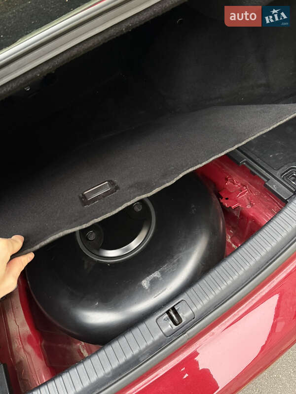 Седан Lexus IS 2008 в Киеве