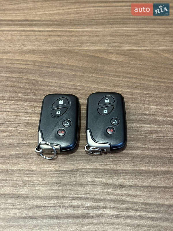 Седан Lexus IS 2008 в Киеве