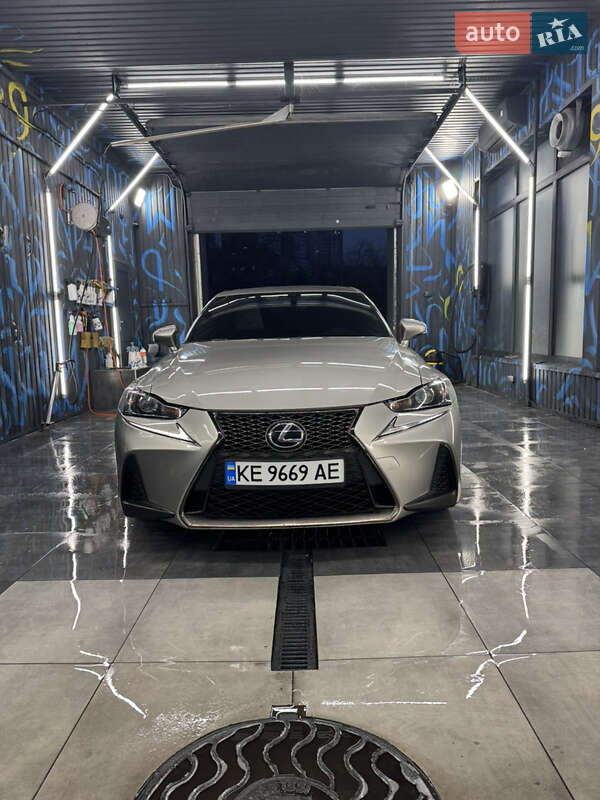 Седан Lexus IS 2016 в Днепре