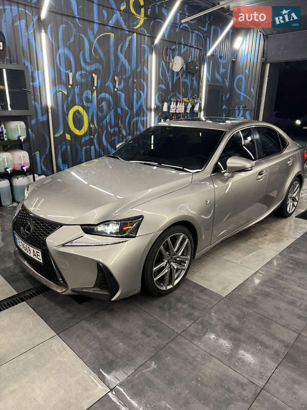 Седан Lexus IS 2016 в Днепре