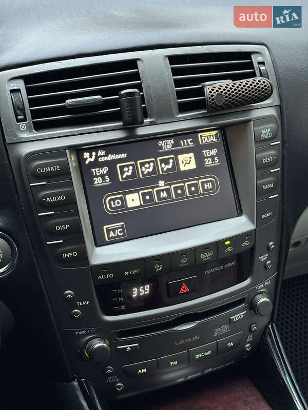 Седан Lexus IS 2005 в Чернігові