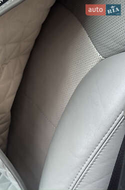 Седан Lexus IS 2005 в Чернигове