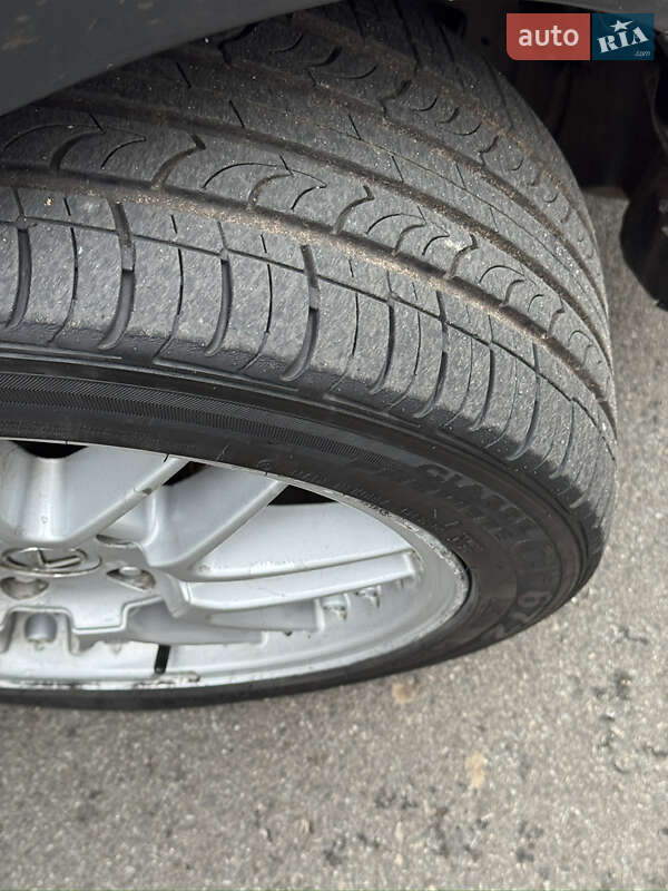 Седан Lexus IS 2005 в Чернігові